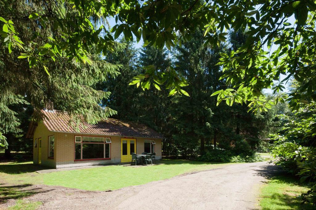 Bungalowpark Vogelenzang Vila Lage Mierde Exterior foto